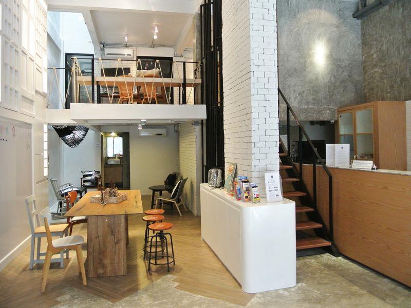 Slumber Bangkok Soi 1 Hostel Exterior photo